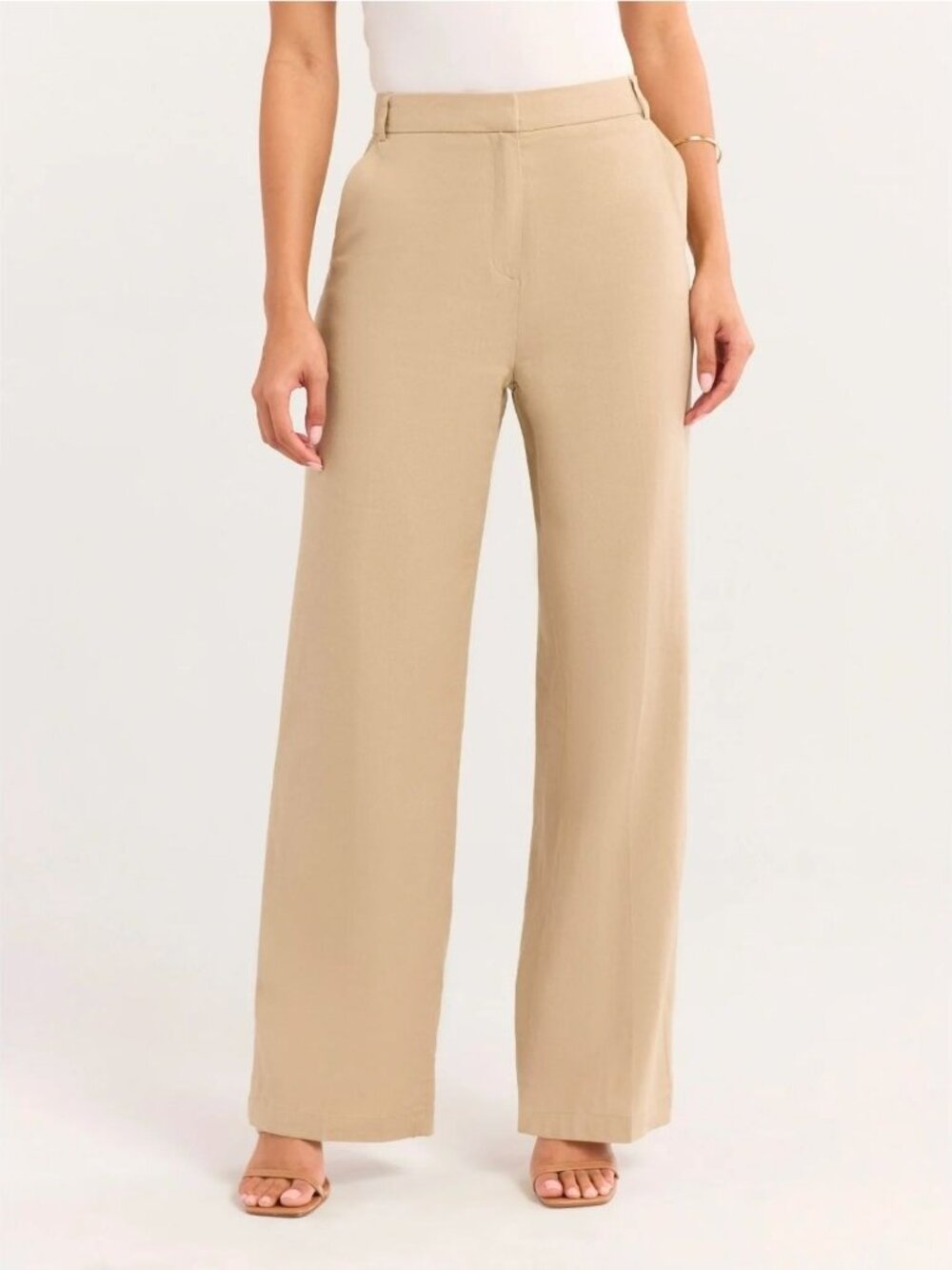 Women's Linen Blend Wide Leg Pants Size 18 NWT- Waist 39" - by Sofia Jeans